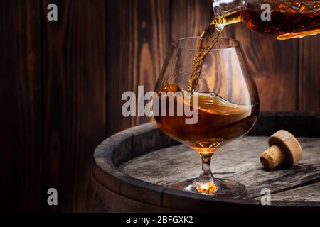 Brandy oder Cognac im Glas Stockfoto