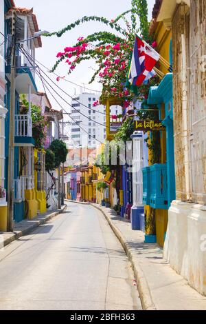 Blick auf eine bunte und schöne Straße cartagena kolumbien Stockfoto