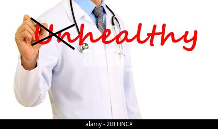 Doktor, der Wort ungesund in gesund verwandelt Stockfoto