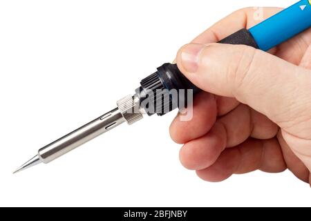 Lötkolben in der Hand mit dem blauen Griff isoliert auf weißem Hintergrund. Stockfoto