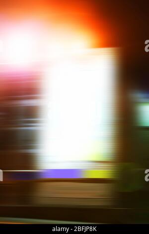 Abstraktes Bild von Nachtlichtern in der Stadt bei Nacht Stockfoto