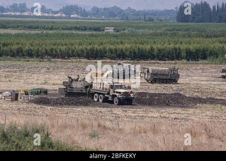 Eine Artillerieeinheit der israelischen Armee (IDF), fotografiert an der Grenze zwischen Israel und Libanon Stockfoto