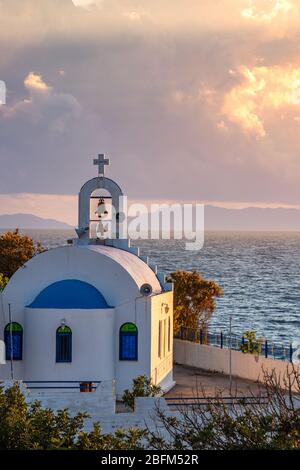 Die Kapelle von Agia Marina (Saint Marina) befindet sich in der Nähe von Archangelos Küstendorf in Lakonia, Peloponnes, Griechenland Stockfoto