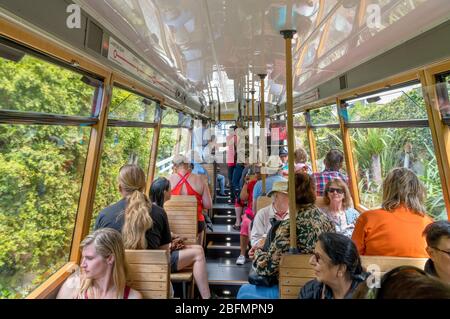 Passagiere der Wellington Cable Car, Wellington, Neuseeland Stockfoto