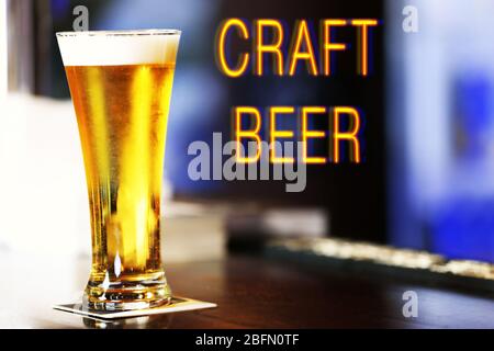 Exklusives frisches Craft-Bier Stockfoto