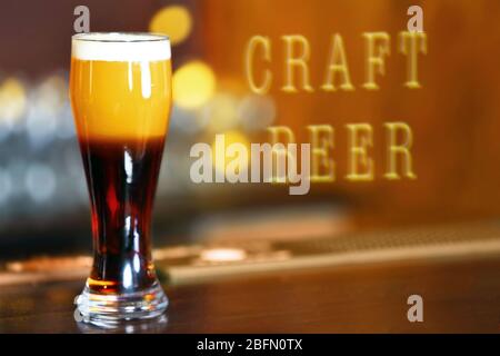 Exklusives frisches Craft-Bier Stockfoto