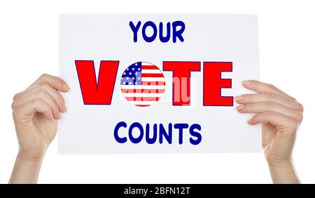 Hände halten Karte mit Ihrer Stimme zählt Text isoliert auf weiß Stockfoto