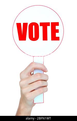 Hand halten Stimmzeichen isoliert auf weiß Stockfoto