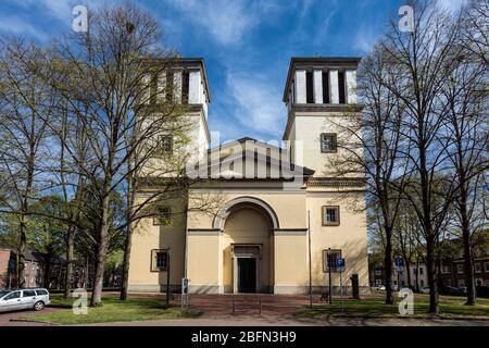 Katholische Pfarrkirche am Kirchplatz in der Innenstadt von Rees Stockfoto