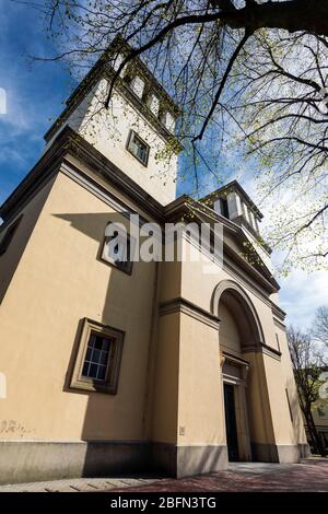 Katholische Pfarrkirche am Kirchplatz in der Innenstadt von Rees Stockfoto