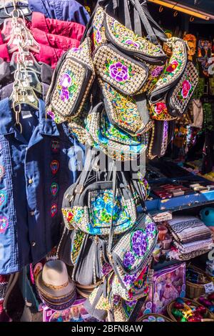 Mexikanischer Marktplatz in der Olvera Street, Touristenziel in Los Angeles, Kalifornien, USA Stockfoto