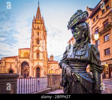 La Regenta y la catedral de Oviedo. Asturien. España Stockfoto