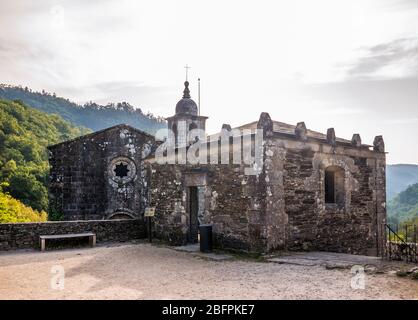 Monasterio de San Juan de Caaveiro. Fragas del Eume. La Coruña. Galicien. España Stockfoto