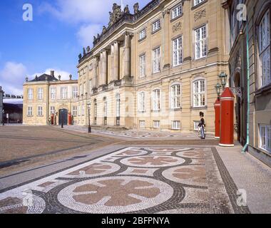 Die Kaisergarde, der Schlossplatz Amalienborg, Frederiksstaden, Kopenhagen (Kobenhavn), Königreich Dänemark Stockfoto