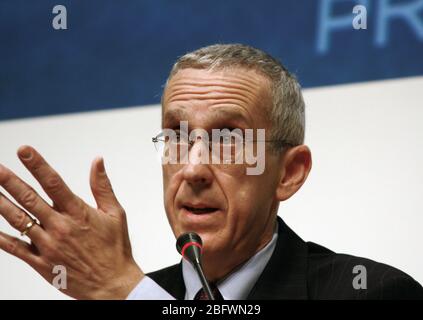 Pressekonferenz von US-Sonderbeauftragten für Klimawandel Todd Stern auf der COP 15 (Konferenz der Vertragsparteien des UN-Rahmenübereinkommens über Klimaänderungen) in Kopenhagen, Dänemark, 10. Dezember 2009. Stockfoto