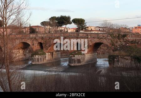 Benevento - Ponte Leproso al Tramonto Stockfoto