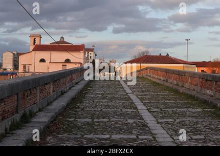 Benevento - Ponte Leproso Stockfoto