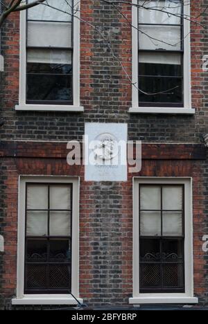 Thomas Carlyle Plaque Steinfassade Carlyles House 24 Cheyne Row, Chelsea, London SW3 5HL Stockfoto