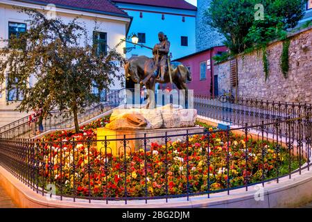 Statue des heiligen Georg in Radiceva Straße, Zagreb, Kroatien Stockfoto