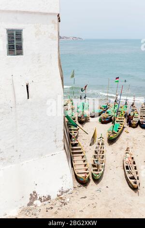 Historisches Cape Coast Slave Castle an der Küste von Ghana. Stockfoto