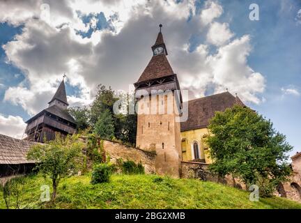 Befestigte mittelalterliche sächsische Kirche im Dorf Biertan, UNESCO-Weltkulturerbe, in der Nähe von Medias, Sibiu County, Siebenbürgen, Rumänien Stockfoto