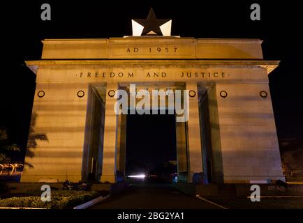 Der Independence Arch / Black Star Gate am Independence Square in Accra, Ghana. Stockfoto