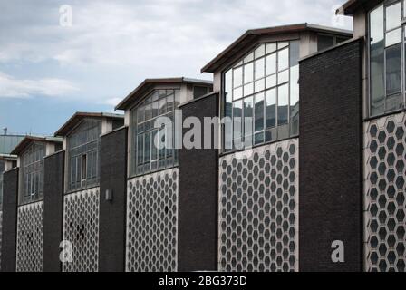 Ziegelbau Covered Market Concrete Smithfield Poultry Market, Farringdon, City of London EC1A von T. P. Bennett & Son Stockfoto