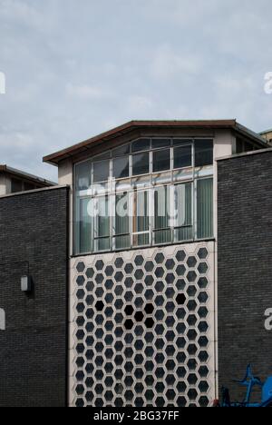 Ziegelbau Covered Market Concrete Smithfield Poultry Market, Farringdon, City of London EC1A von T. P. Bennett & Son Stockfoto