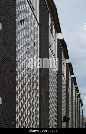 Ziegelbau Covered Market Concrete Smithfield Poultry Market, Farringdon, City of London EC1A von T. P. Bennett & Son Stockfoto