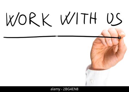 Männliche Hand schriftlich Arbeit mit uns Zeichen auf virtuellen Bildschirm. Stockfoto