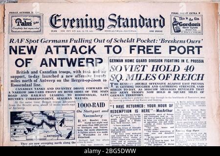 2. Weltkrieg britischer Abend Standard Schlagzeile 'Neuer Angriff auf den freien Hafen von Antwerpen' 20. Oktober 1944 London England Großbritannien Stockfoto