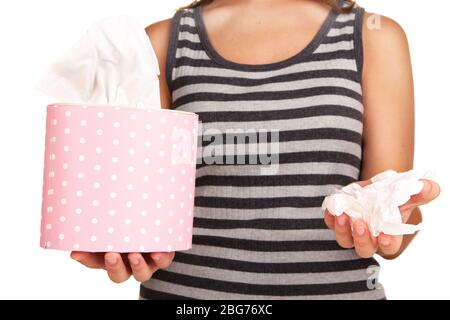 Reinigungstücher in den Händen isoliert auf weiß Stockfoto