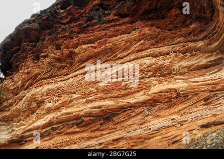 Wind erodierte Höhle in der Nähe von Anvil Rock und Blackheath Blue Mountains New South Wales Australien Stockfoto