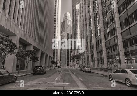 Die Innenstadt von San Francisco ist während der Sperrung der Stadt für COVID-19, April 2020, Kalifornien, USA, praktisch leer. Stockfoto