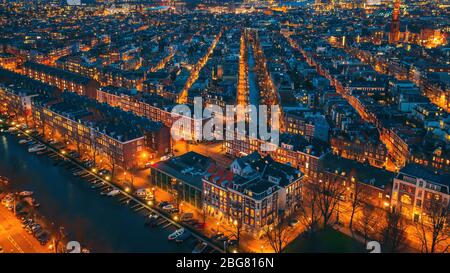 Amsterdam Nacht Skyline von oben, Amsterdam, Niederlande. Stockfoto
