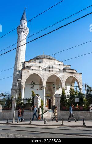 Sultanahmet, Istanbul, Türkei, 09. April 2007: Firuz Aga Moschee Stockfoto