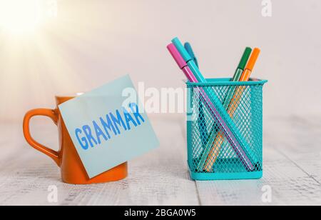 Wortschrift Text Grammatik. Business Foto zeigt das ganze System und die Struktur einer Sprache oder Sprachen im Allgemeinen Kaffee Tasse Becher heiße Getränke bla Stockfoto