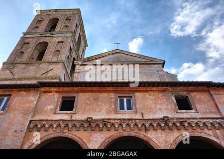 Santa Maria Assunta e Sant'Anastasia Neoklassische römisch-katholische Kathedrale in Nepi, Region Latium, Italien Stockfoto