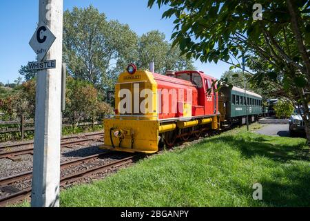 Goldfields Railway Locomotive am Waikino Bahnhof auf dem Hauraki Rail Trail, North Island, Neuseeland Stockfoto
