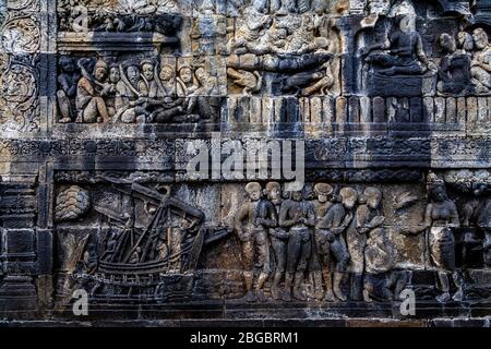 Reliefplatten Im Borobudur Tempel, Yogyakarta, Zentraljava, Indonesien Stockfoto