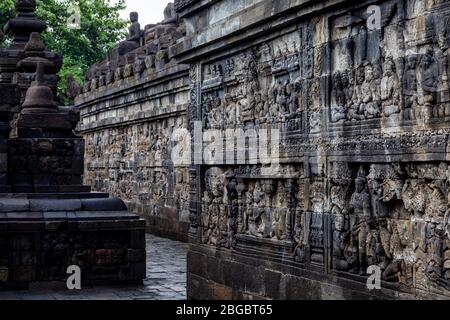 Reliefplatten Im Borobudur Tempel, Yogyakarta, Zentraljava, Indonesien Stockfoto