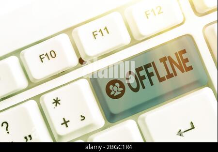 Konzeptionelles Handschreiben mit Offline. Konzept bedeutet, Dass Keine direkte Verbindung zu einem Computer oder einem externen Netzwerk besteht Stockfoto