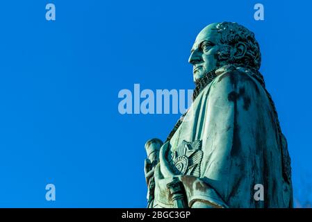 Statue des Feldmarschalls seine königliche Hoheit Frederick Duke of York und Albany, Kommandant der britischen Armee. Edinburgh Castle Esplanade. Stockfoto