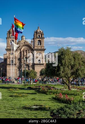Die Kirche der Gesellschaft Jesu auf der Plaza de Armas in Cusco, Peru Stockfoto