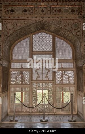 Sheesh Mahal (Palast der Spiegel), ein kunstvoll dekorierter Palast in Lahore, Pakistan und UNESCO-Weltkulturerbe. Stockfoto