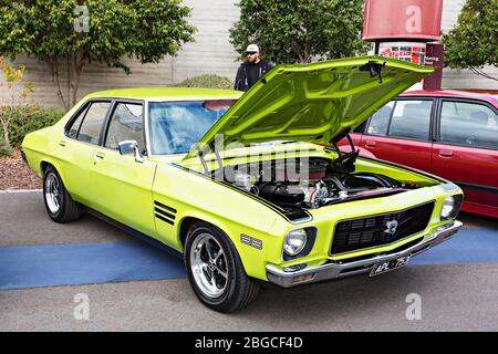 Automobile / Australien hergestellt 1972 HQ SS Holden Sedan auf einer Automobilausstellung in Melbourne Victoria Australien ausgestellt. Stockfoto