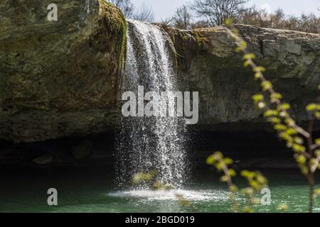 Wasserfall Zarecki krov im Frühling, Istrien, Kroatien Stockfoto