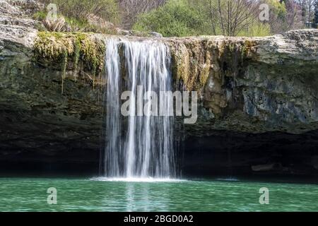 Wasserfall Zarecki krov im Frühling, Istrien, Kroatien Stockfoto