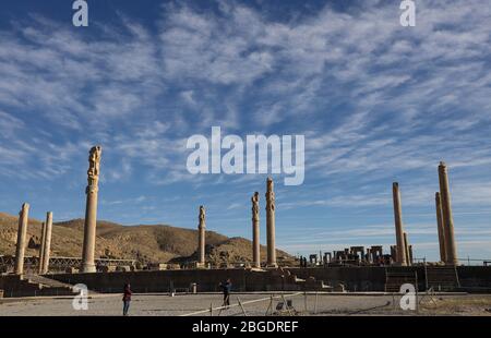 Ruinen des Apadana-Palastes, Persepolis, MarvDasht, Fars Province, Iran, Persien, Mittlerer Osten Stockfoto