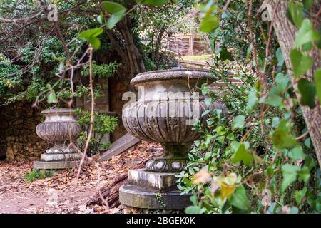 Tatoi Palace Ruinen in Griechenland. Tatoi liegt 27 km von Athen entfernt und war der Sommerpalast der ehemaligen griechischen Königsfamilie und der Geburtsort des Königs Stockfoto